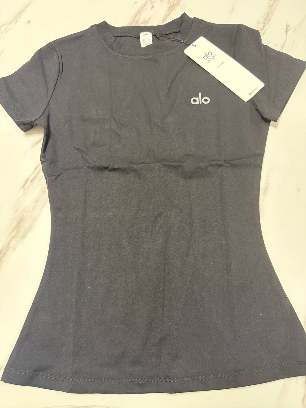 ALO Yoga Short Sleeve Crew Tee in Charcoal